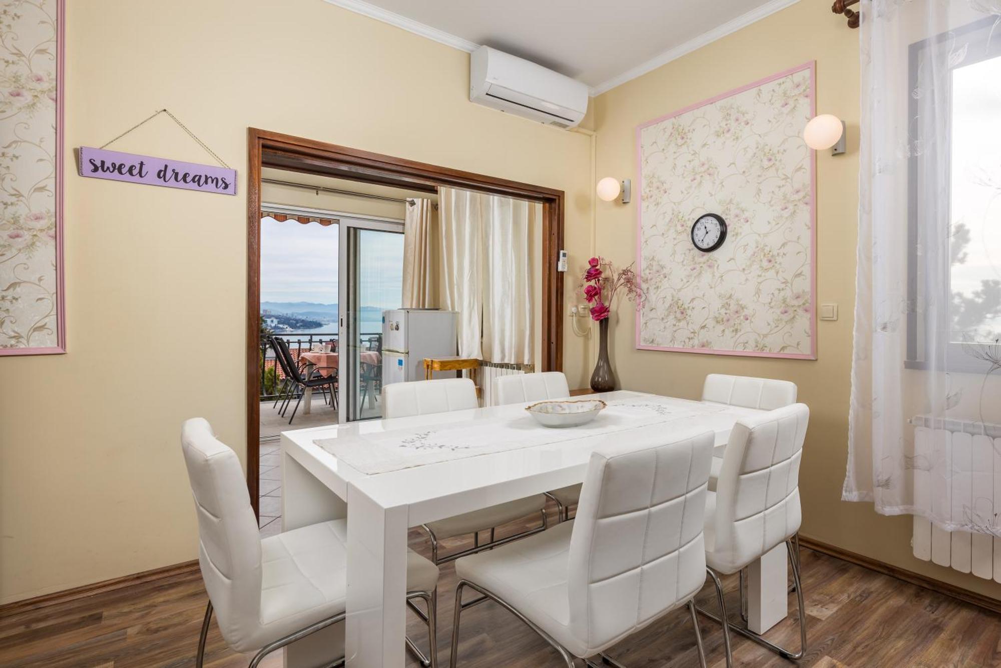 Camelia & Martina Apartments Opatija Dış mekan fotoğraf