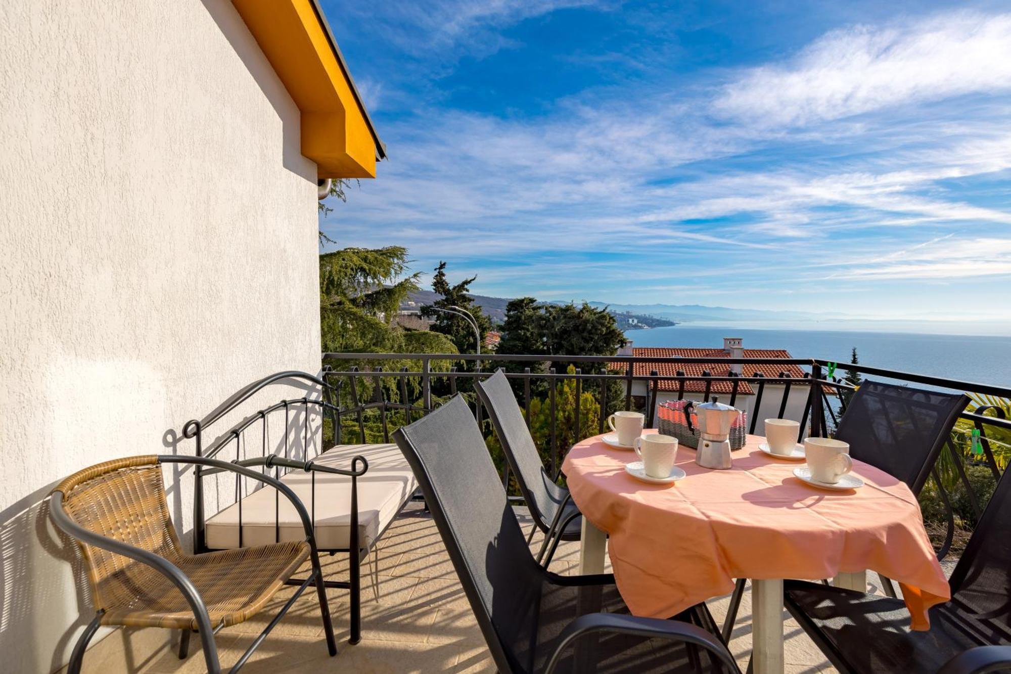 Camelia & Martina Apartments Opatija Dış mekan fotoğraf